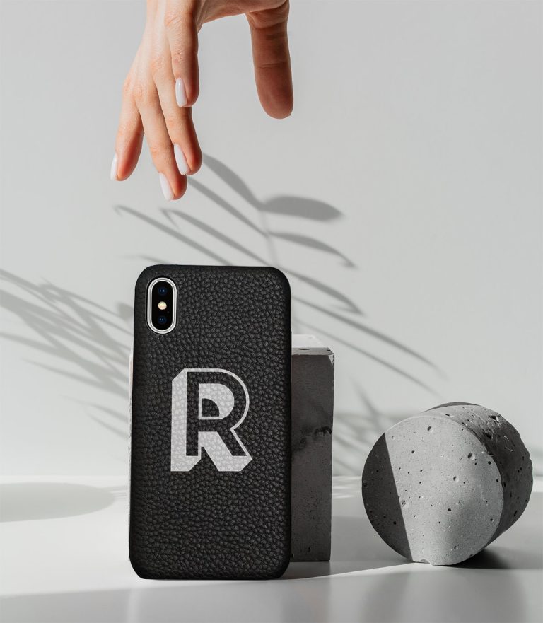 iPhone X BLK Leather Print 768x881