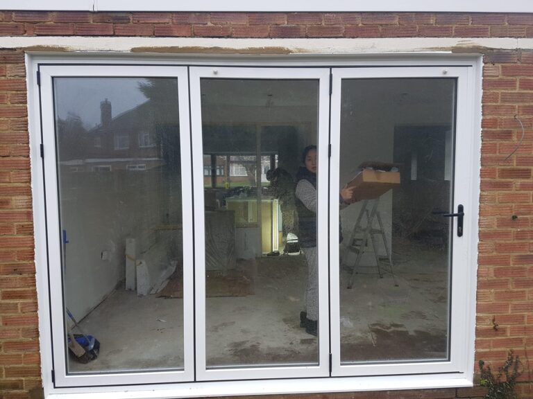 White 3 section bi foldong doors 768x576